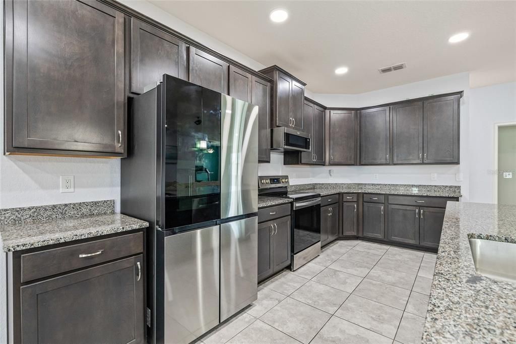 На продажу: $469,000 (4 спален, 3 ванн, 2463 Квадратных фут)