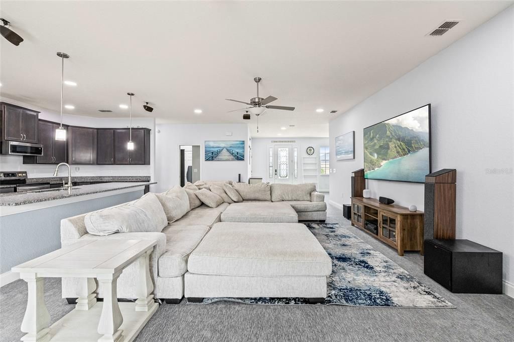 На продажу: $469,000 (4 спален, 3 ванн, 2463 Квадратных фут)