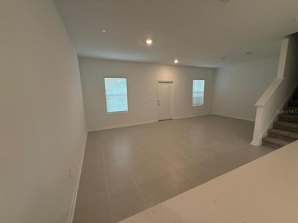 For Rent: $2,450 (3 beds, 2 baths, 1615 Square Feet)