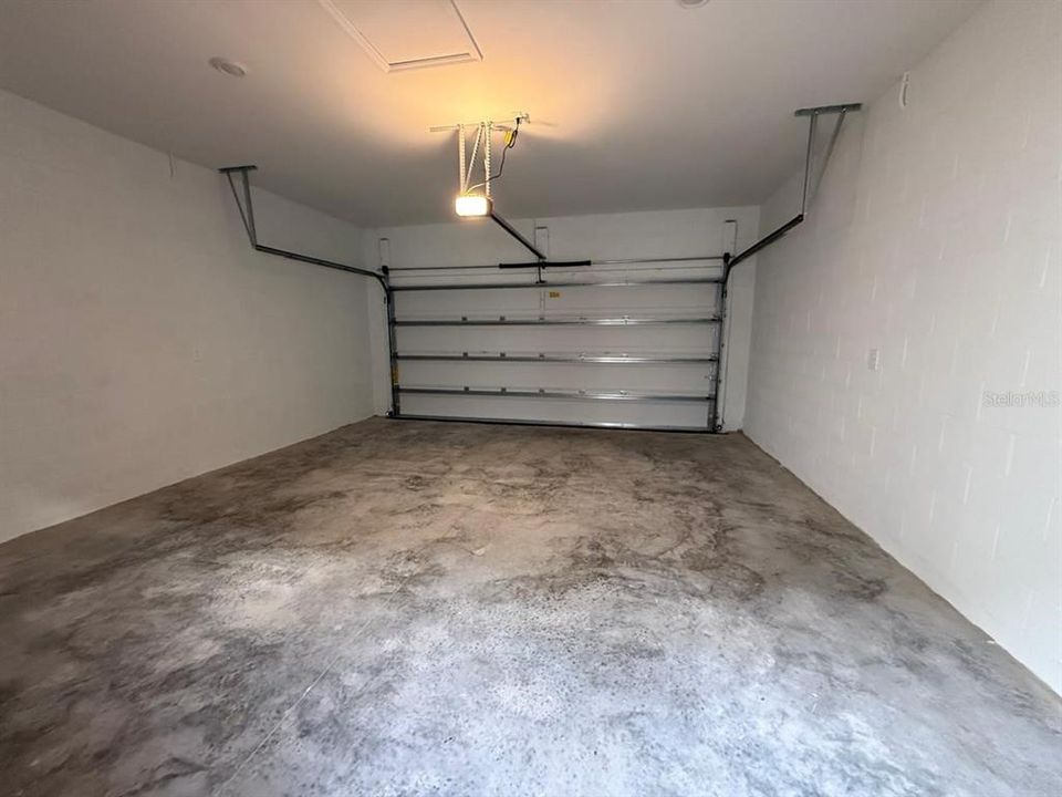 For Rent: $2,450 (3 beds, 2 baths, 1615 Square Feet)