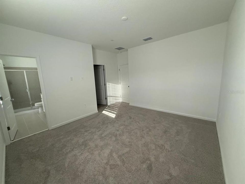 For Rent: $2,450 (3 beds, 2 baths, 1615 Square Feet)