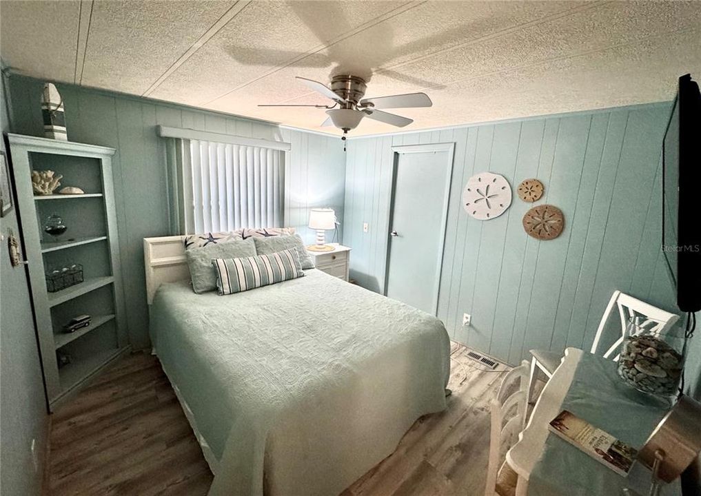 待售: $245,000 (2 贝兹, 2 浴室, 1343 平方英尺)