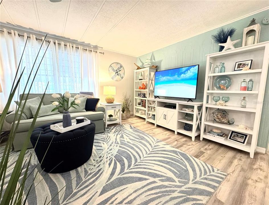 待售: $245,000 (2 贝兹, 2 浴室, 1343 平方英尺)