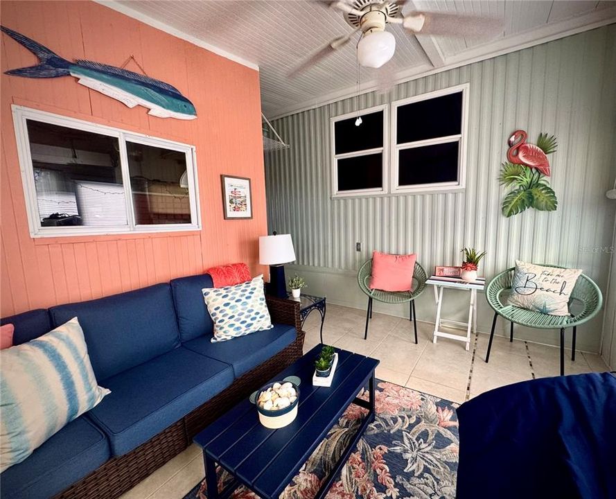 待售: $245,000 (2 贝兹, 2 浴室, 1343 平方英尺)