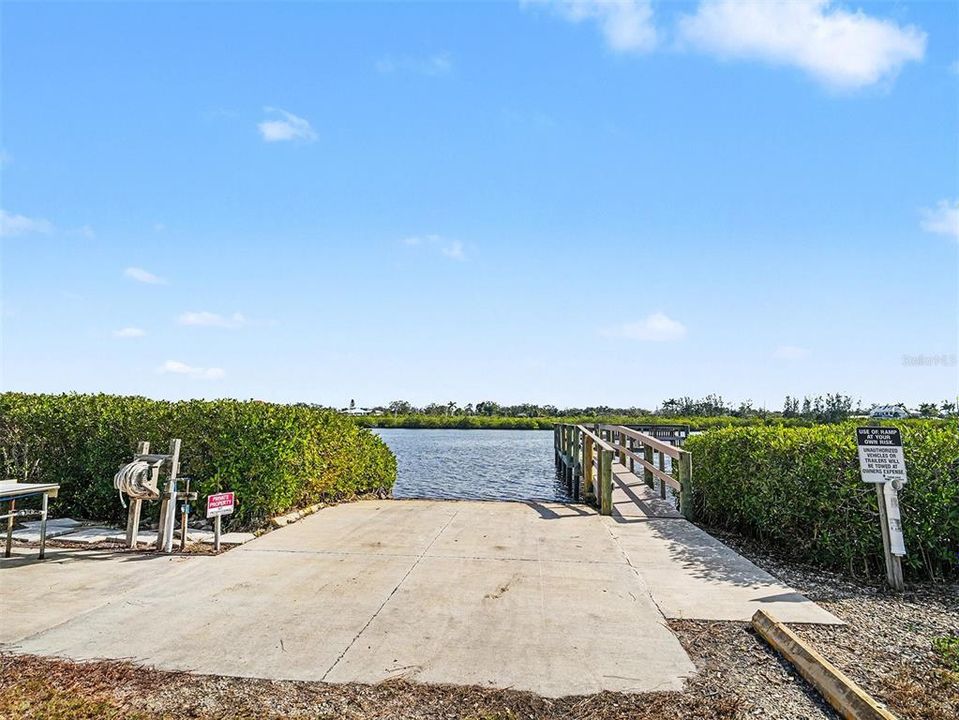 待售: $245,000 (2 贝兹, 2 浴室, 1343 平方英尺)