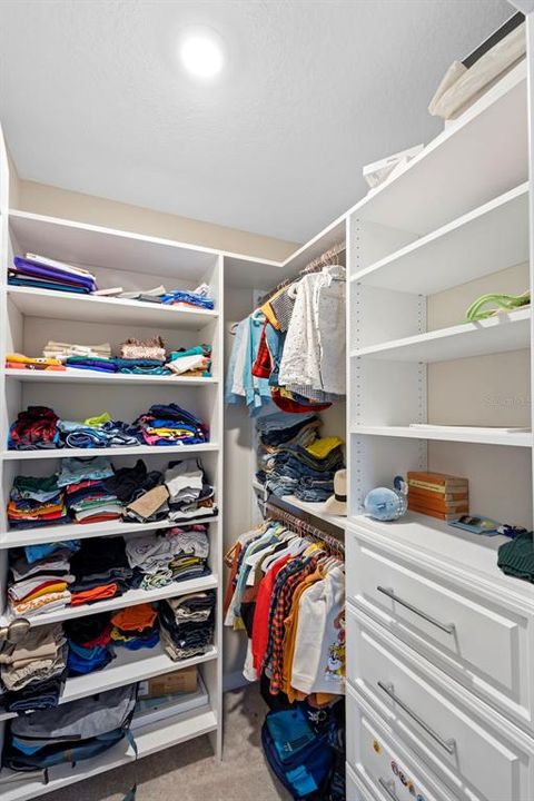 En Venta: $563,000 (3 camas, 3 baños, 2419 Pies cuadrados)