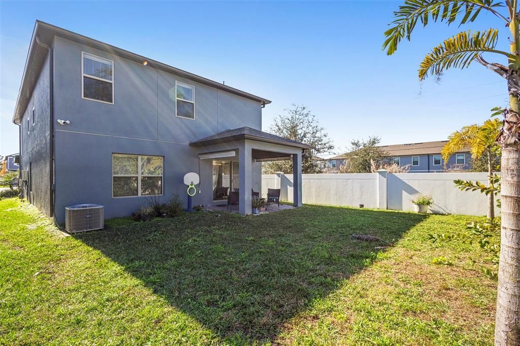 En Venta: $563,000 (3 camas, 3 baños, 2419 Pies cuadrados)