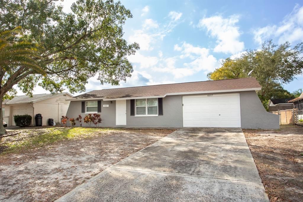 В аренду: $1,400 (2 спален, 2 ванн, 800 Квадратных фут)