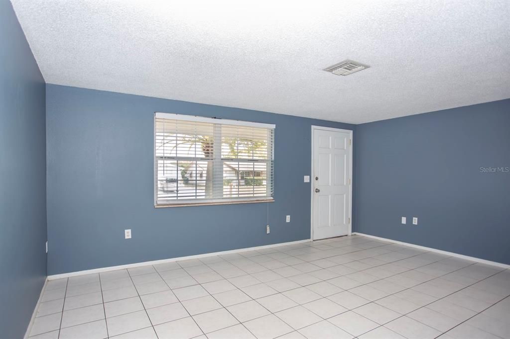 В аренду: $1,400 (2 спален, 2 ванн, 800 Квадратных фут)