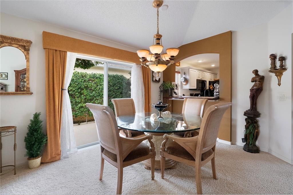 待售: $399,900 (2 贝兹, 2 浴室, 1178 平方英尺)