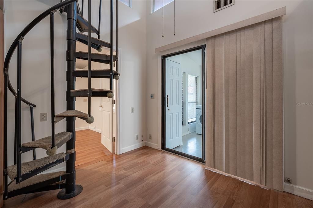 En Venta: $174,900 (2 camas, 1 baños, 1118 Pies cuadrados)