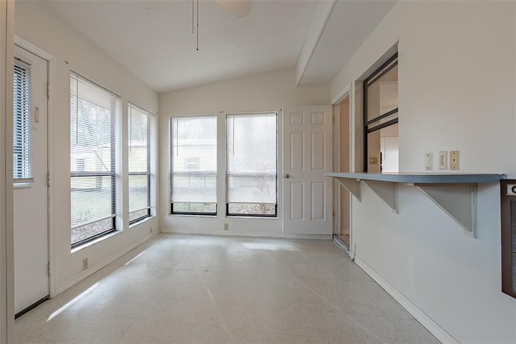 En Venta: $174,900 (2 camas, 1 baños, 1118 Pies cuadrados)