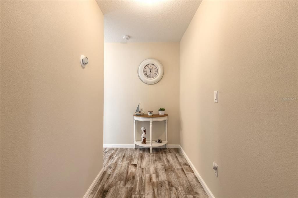 На продажу: $399,000 (3 спален, 2 ванн, 1905 Квадратных фут)