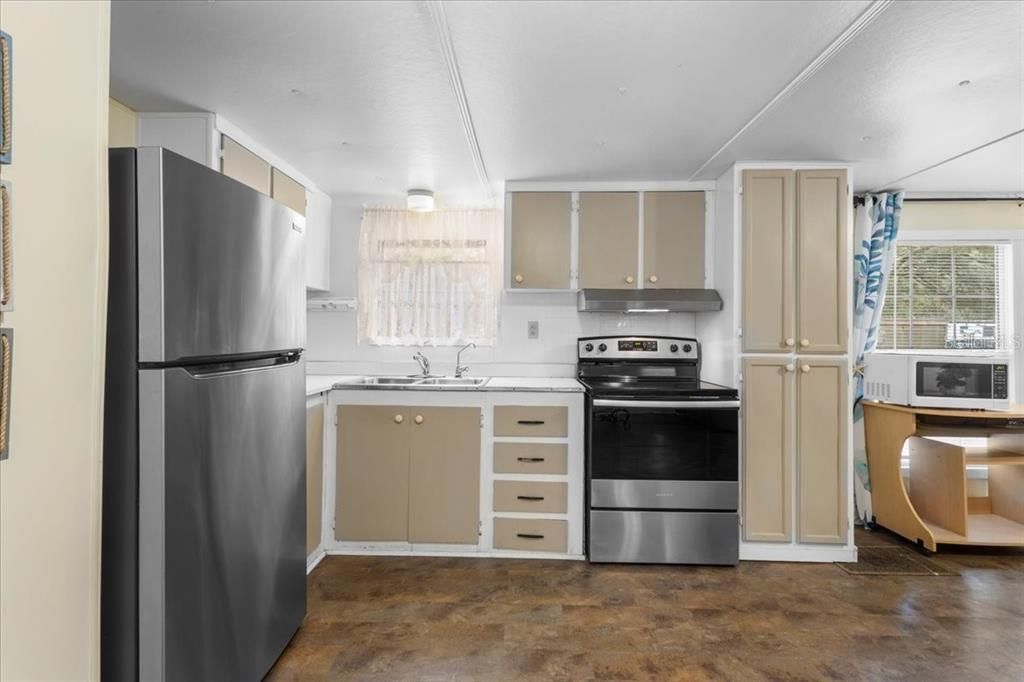 待售: $139,900 (3 贝兹, 2 浴室, 1152 平方英尺)