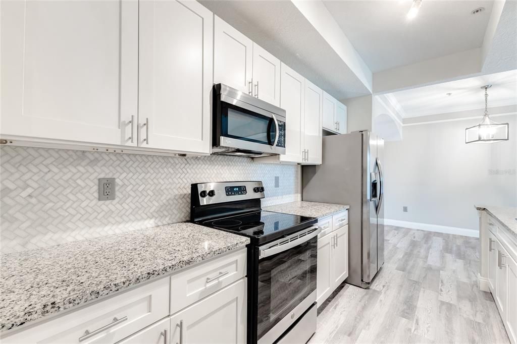 В аренду: $2,300 (3 спален, 2 ванн, 1396 Квадратных фут)