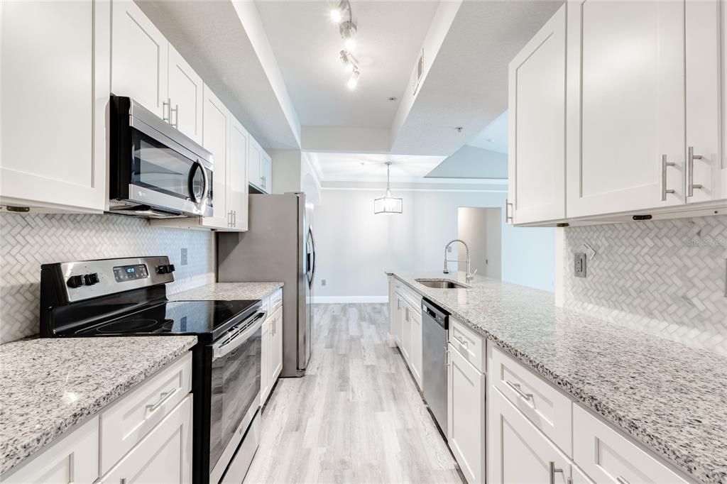 В аренду: $2,300 (3 спален, 2 ванн, 1396 Квадратных фут)