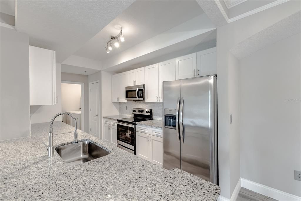 В аренду: $2,300 (3 спален, 2 ванн, 1396 Квадратных фут)