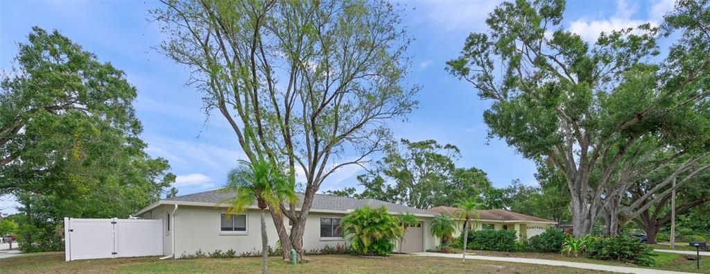 待售: $369,000 (2 贝兹, 2 浴室, 1562 平方英尺)