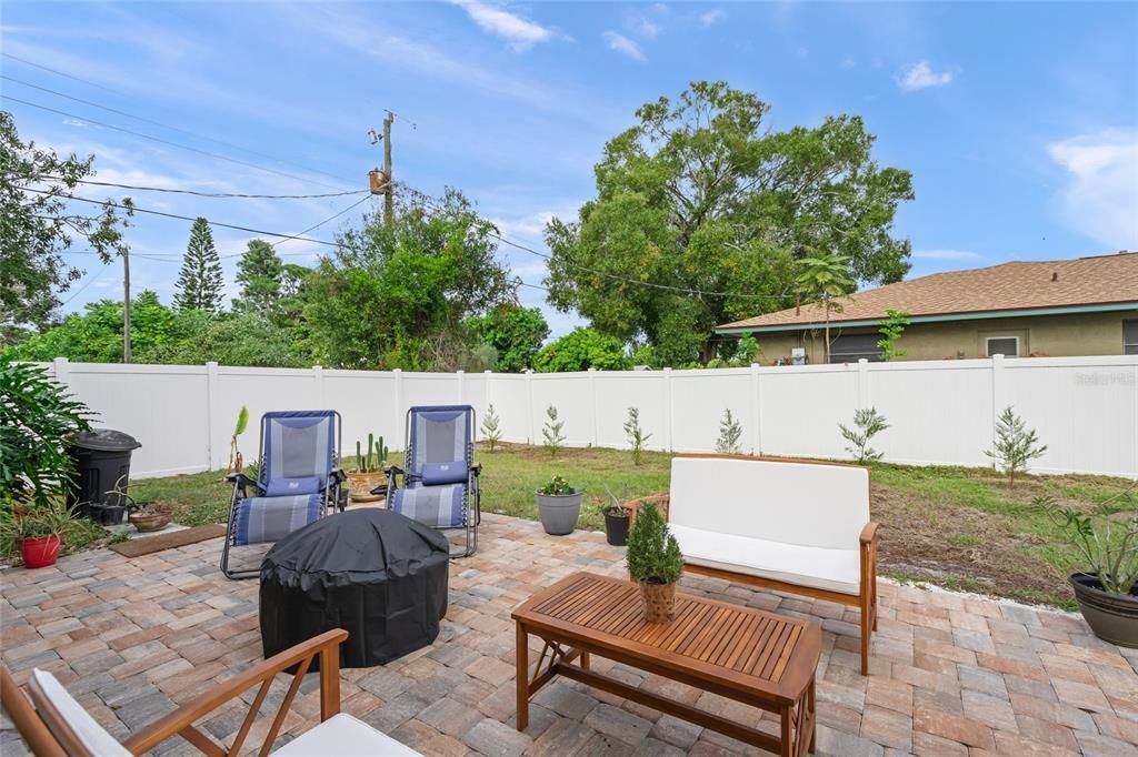 待售: $369,000 (2 贝兹, 2 浴室, 1562 平方英尺)