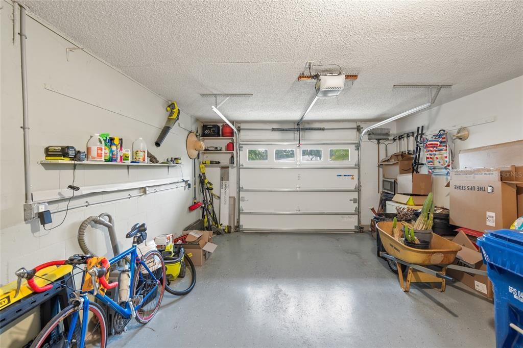 待售: $369,000 (2 贝兹, 2 浴室, 1562 平方英尺)