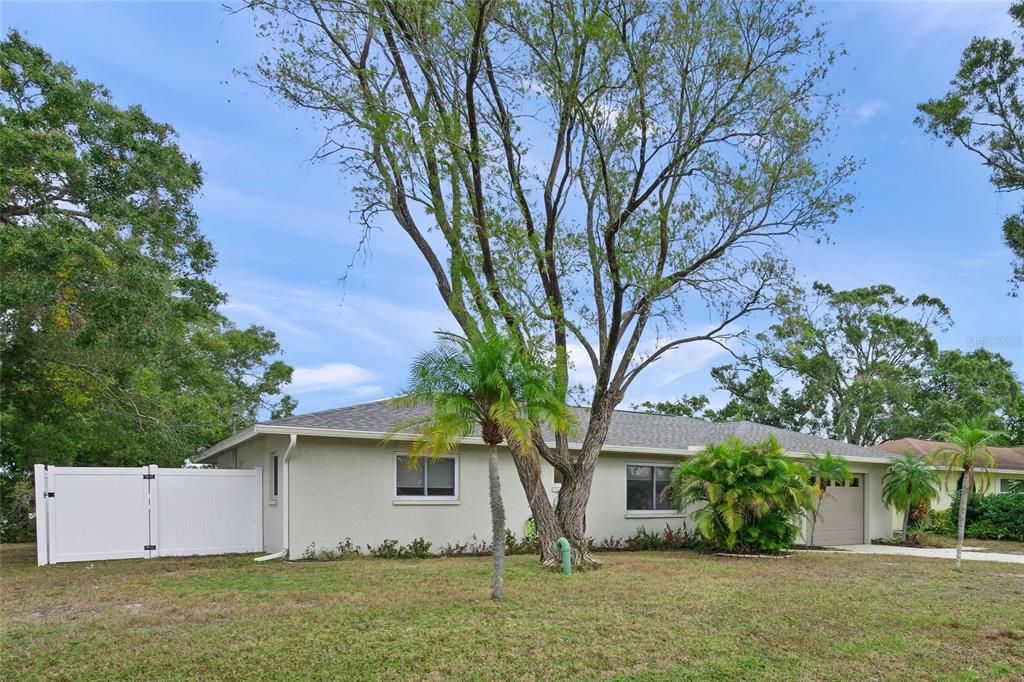 待售: $369,000 (2 贝兹, 2 浴室, 1562 平方英尺)