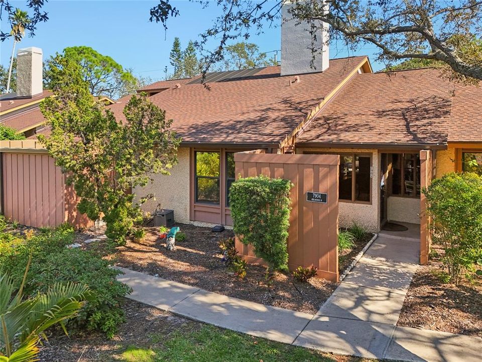 For Sale: $385,000 (3 beds, 2 baths, 1650 Square Feet)