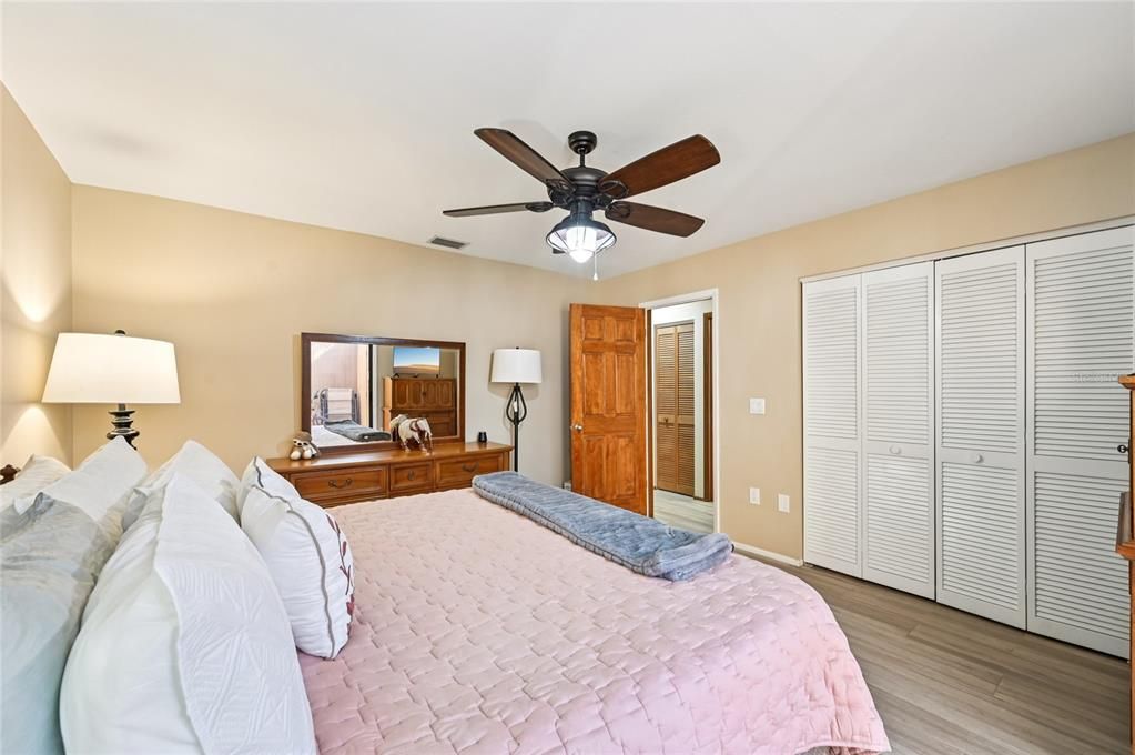 For Sale: $385,000 (3 beds, 2 baths, 1650 Square Feet)