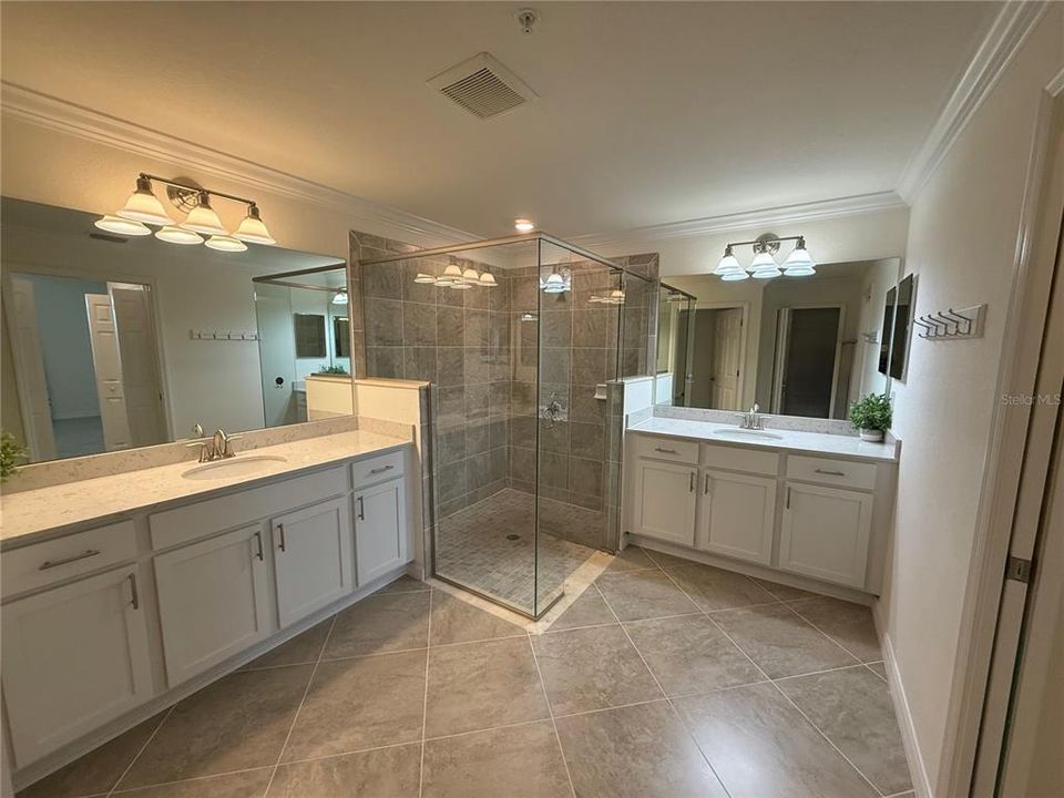 For Sale: $375,000 (3 beds, 2 baths, 1769 Square Feet)