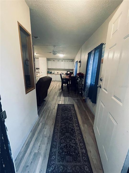 На продажу: $189,000 (2 спален, 2 ванн, 1144 Квадратных фут)