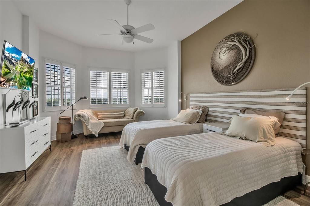 На продажу: $899,000 (3 спален, 3 ванн, 2630 Квадратных фут)