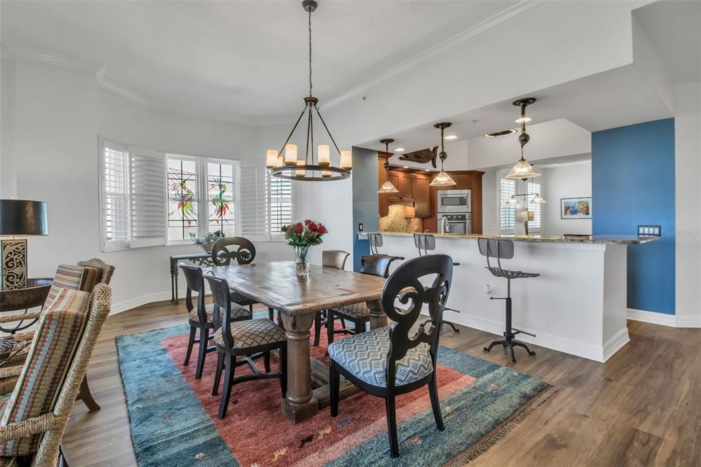 На продажу: $899,000 (3 спален, 3 ванн, 2630 Квадратных фут)