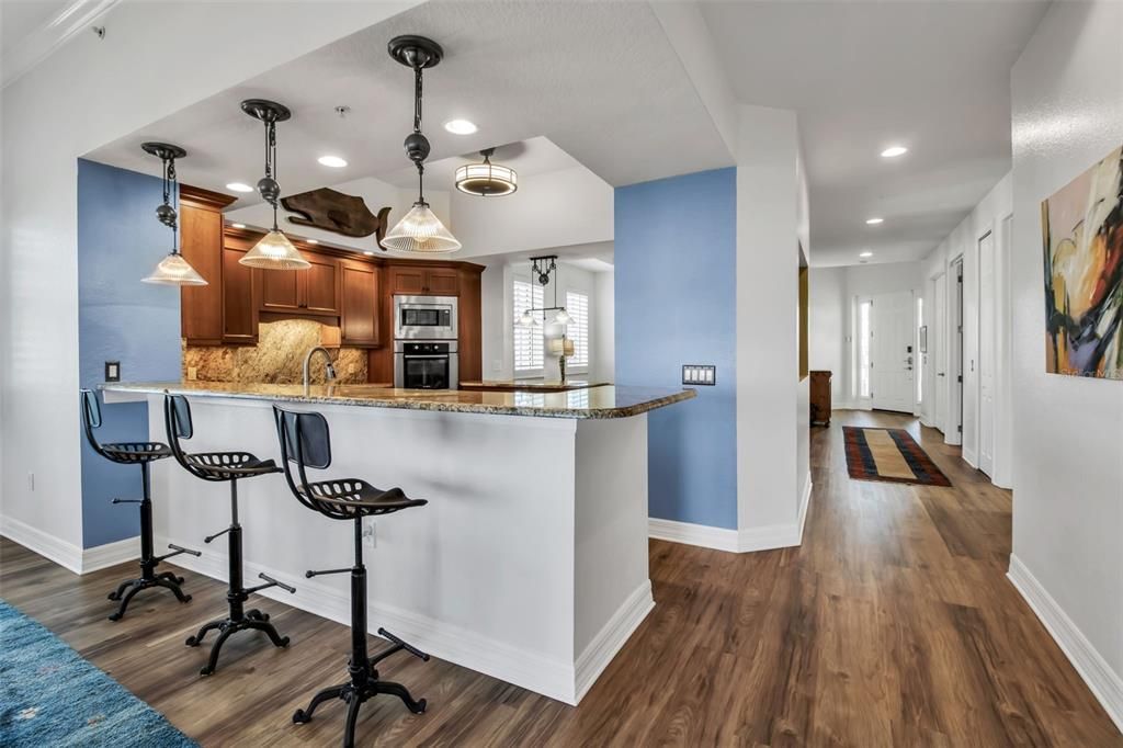 На продажу: $899,000 (3 спален, 3 ванн, 2630 Квадратных фут)