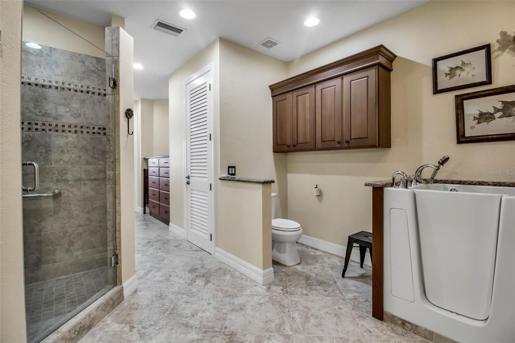 На продажу: $899,000 (3 спален, 3 ванн, 2630 Квадратных фут)