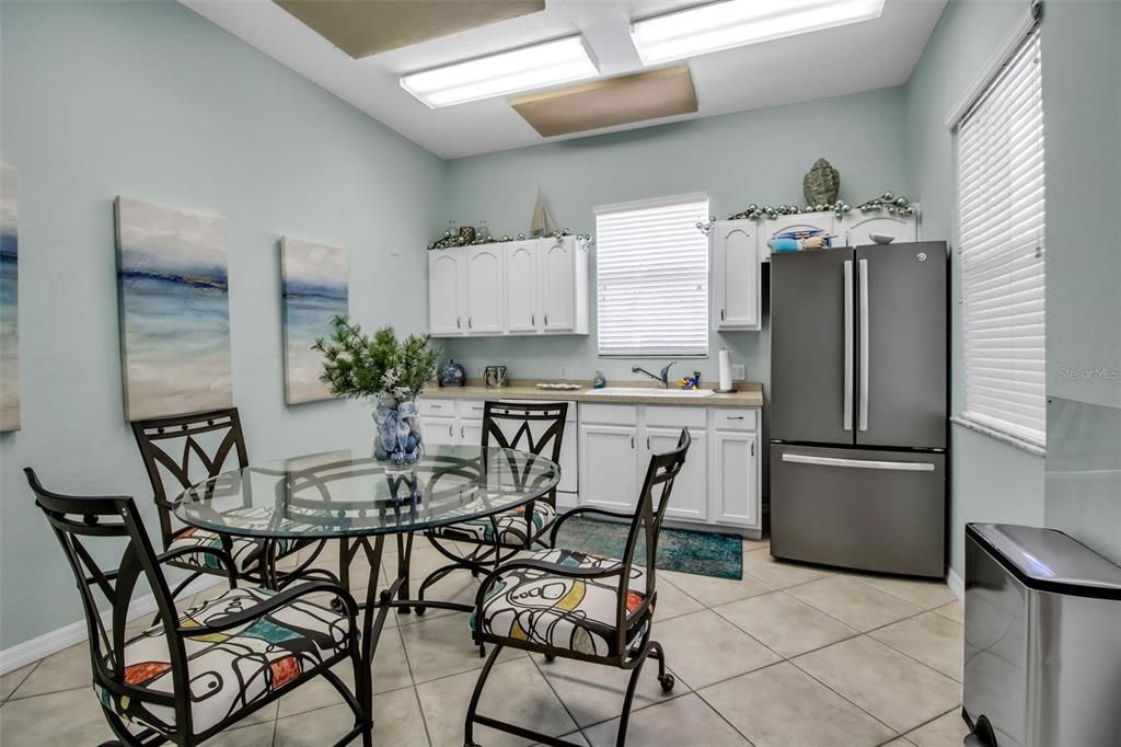 На продажу: $899,000 (3 спален, 3 ванн, 2630 Квадратных фут)