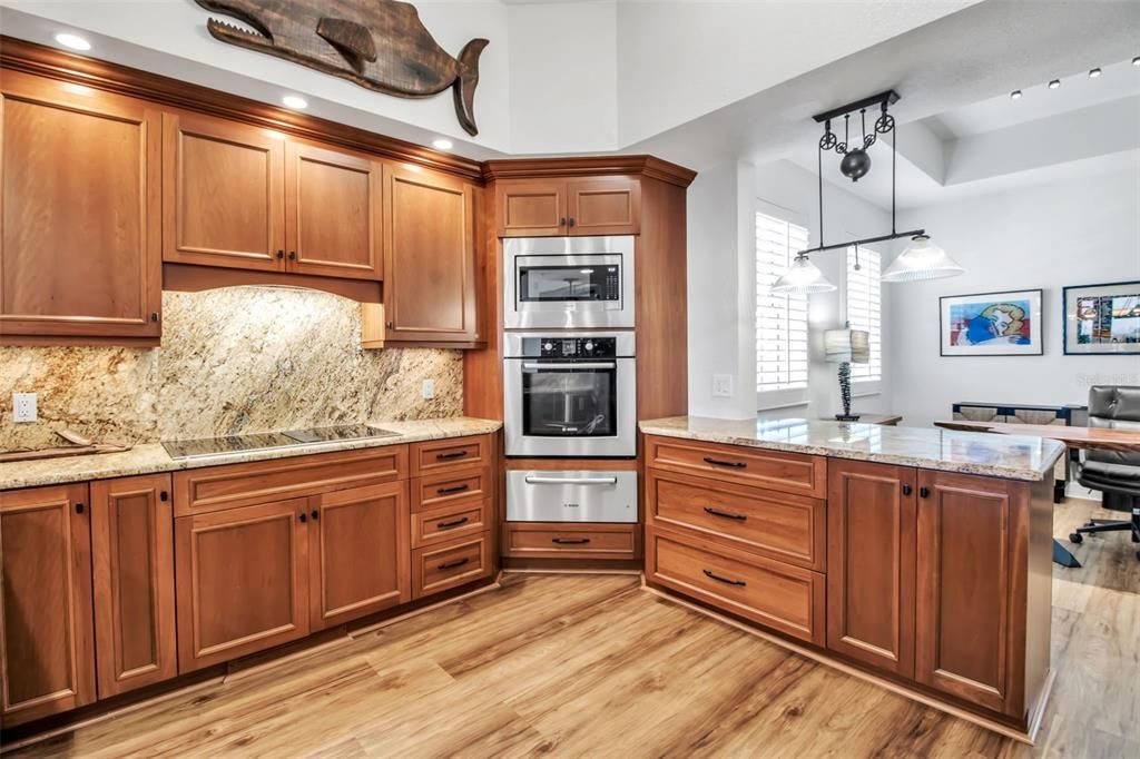 На продажу: $899,000 (3 спален, 3 ванн, 2630 Квадратных фут)