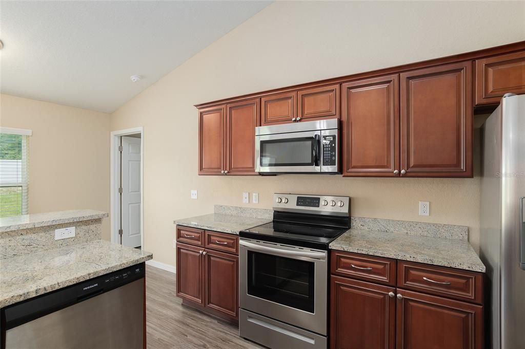 出租: $1,885 (3 贝兹, 2 浴室, 1416 平方英尺)