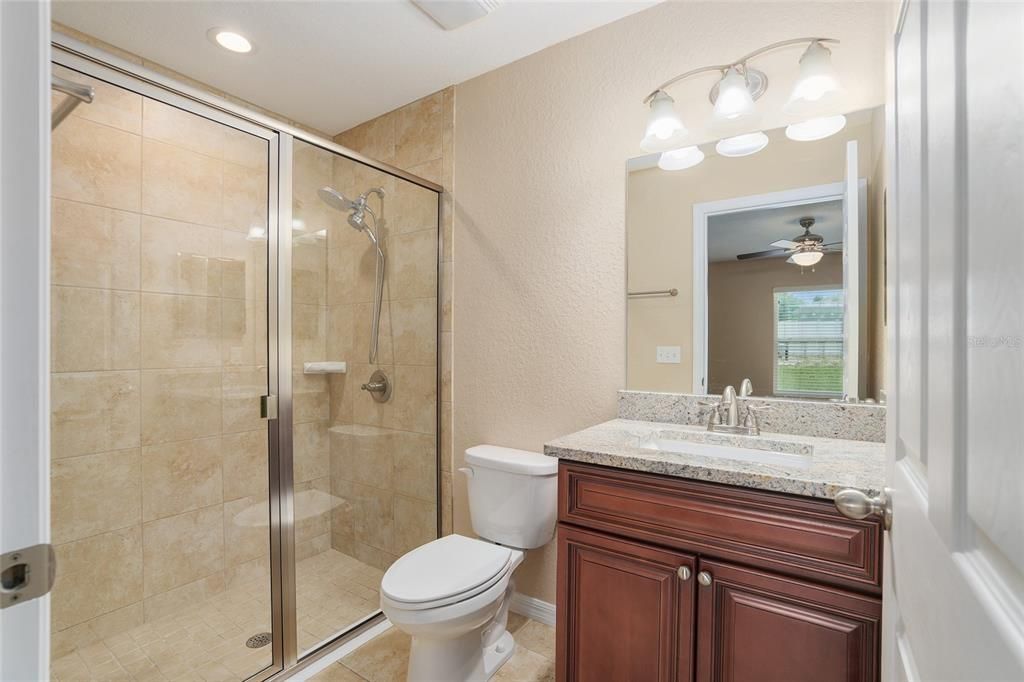 出租: $1,885 (3 贝兹, 2 浴室, 1416 平方英尺)