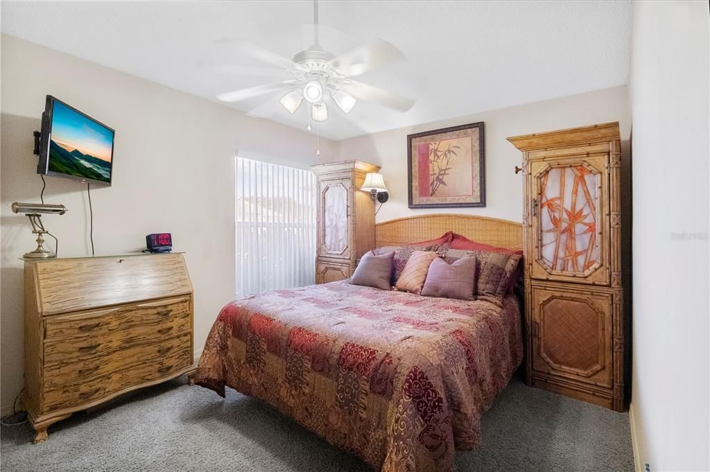 待售: $324,900 (2 贝兹, 2 浴室, 1132 平方英尺)