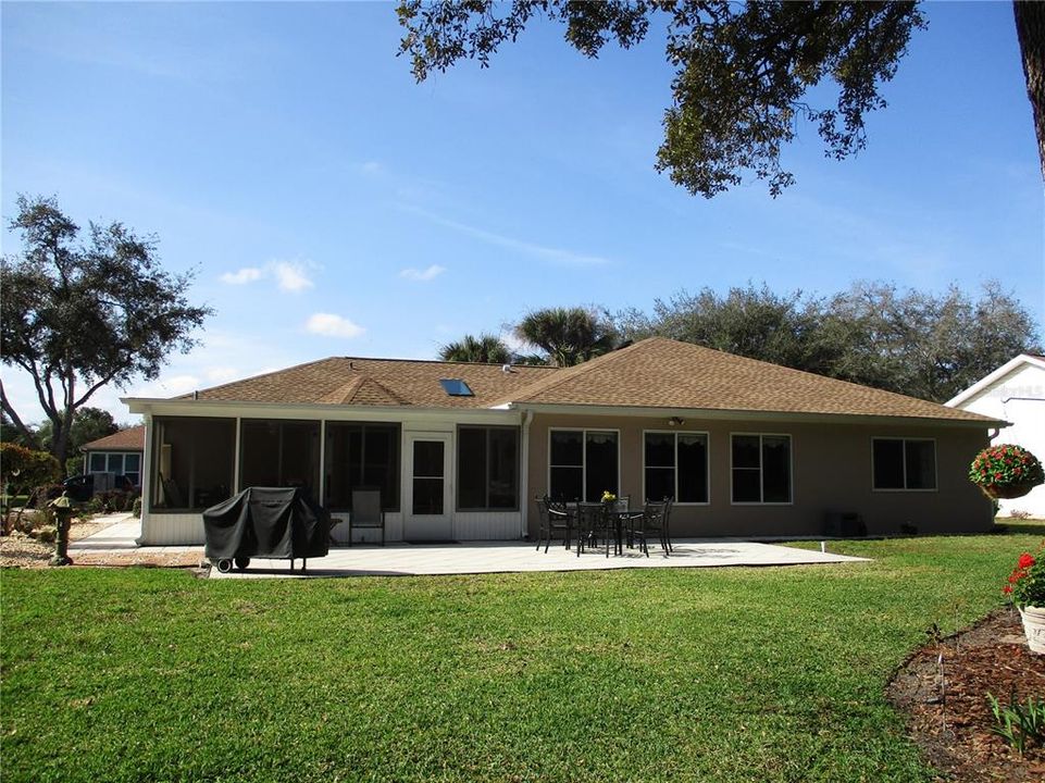 For Sale: $309,000 (2 beds, 2 baths, 1866 Square Feet)