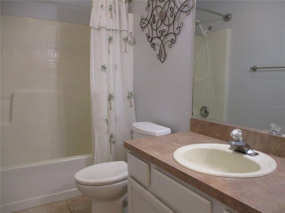 For Sale: $309,000 (2 beds, 2 baths, 1866 Square Feet)