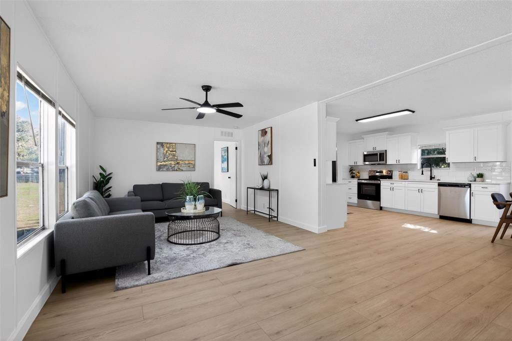 待售: $219,990 (3 贝兹, 2 浴室, 1482 平方英尺)