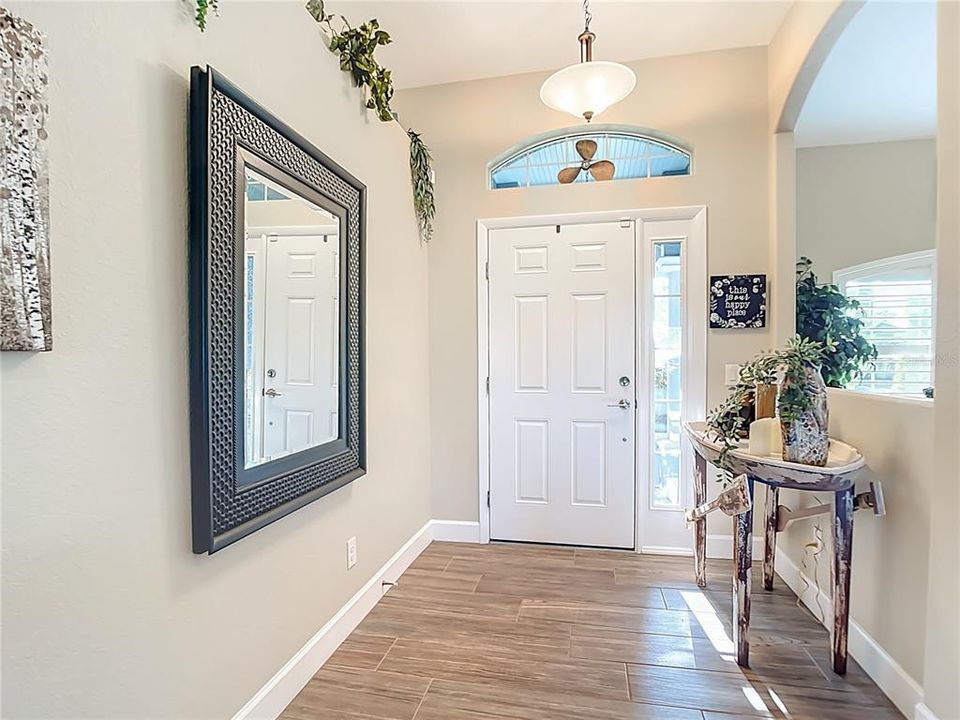 For Sale: $499,000 (3 beds, 2 baths, 1648 Square Feet)