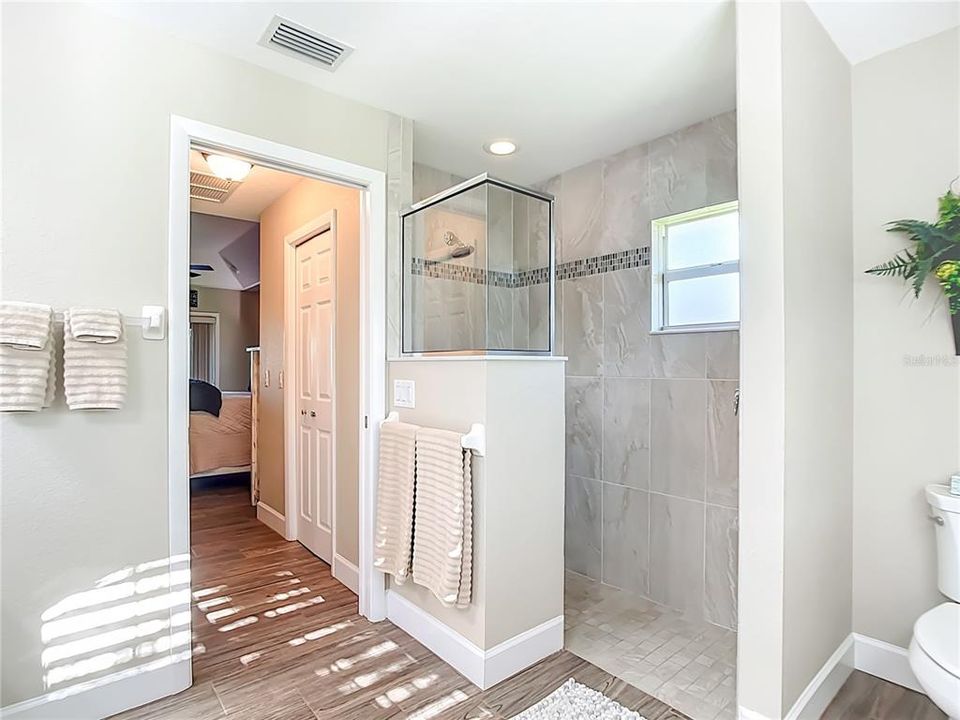 For Sale: $499,000 (3 beds, 2 baths, 1648 Square Feet)