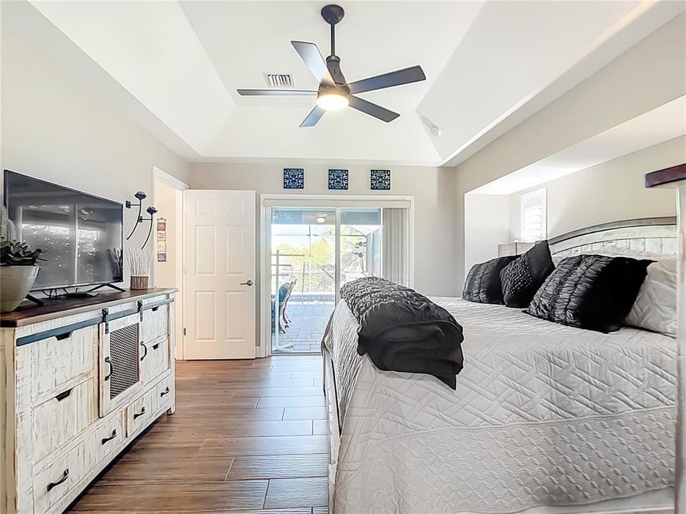 For Sale: $499,000 (3 beds, 2 baths, 1648 Square Feet)