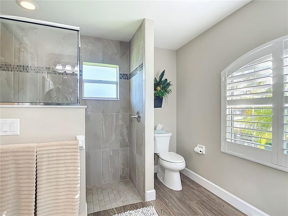 For Sale: $499,000 (3 beds, 2 baths, 1648 Square Feet)