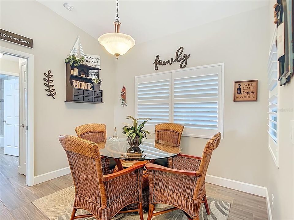 For Sale: $499,000 (3 beds, 2 baths, 1648 Square Feet)