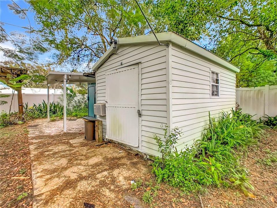 Active With Contract: $280,000 (3 beds, 2 baths, 1425 Square Feet)