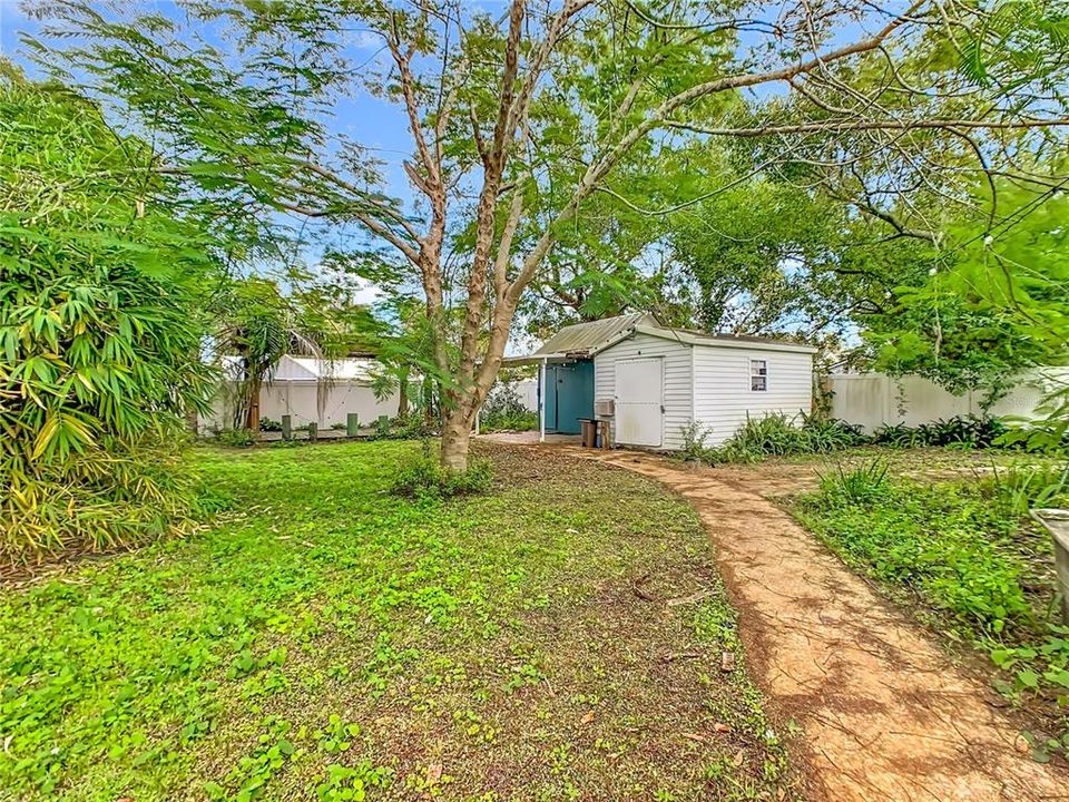 Active With Contract: $280,000 (3 beds, 2 baths, 1425 Square Feet)