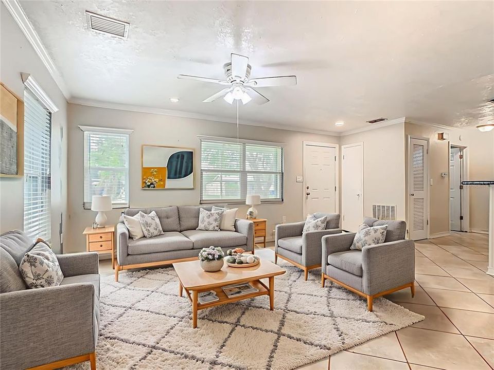 Active With Contract: $280,000 (3 beds, 2 baths, 1425 Square Feet)