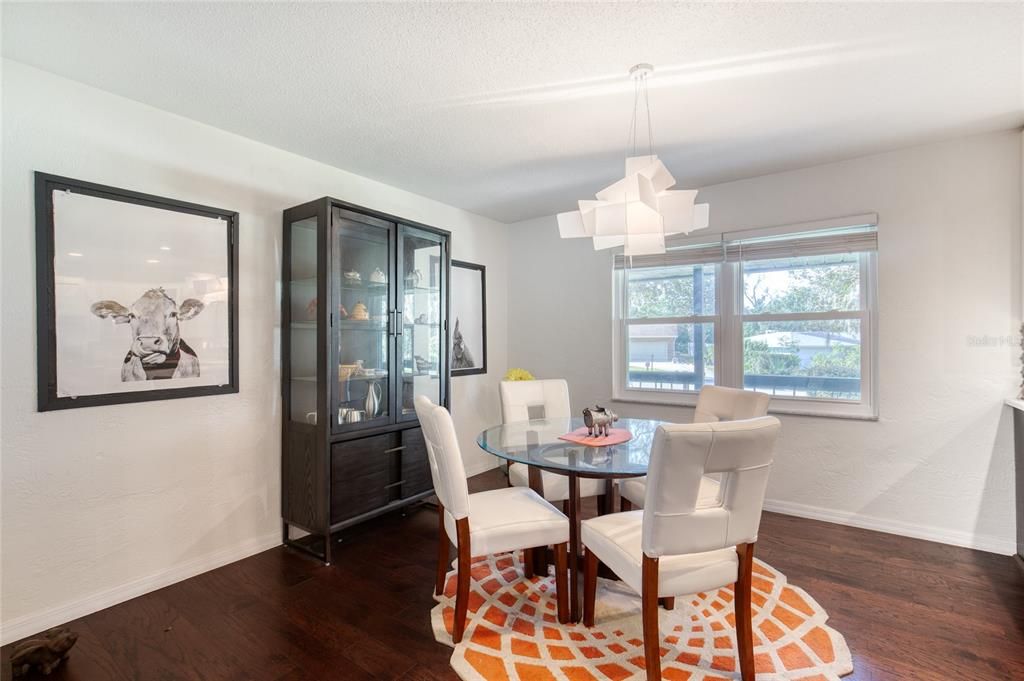 待售: $599,000 (4 贝兹, 2 浴室, 3293 平方英尺)